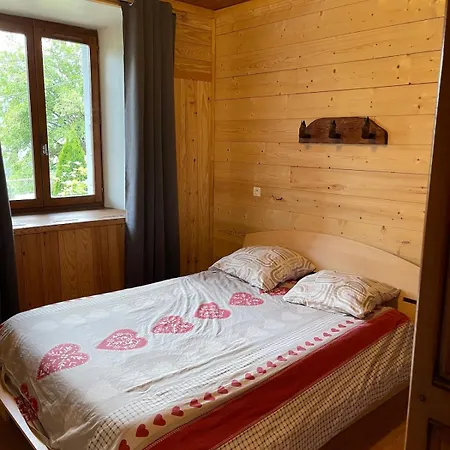 Διαμέρισμα Cozy With A View *